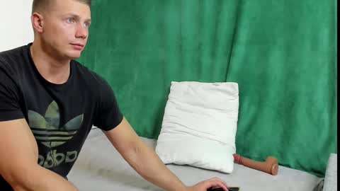 George my Fansly  online show from January 2, 2025, 4:24 pm