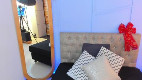 Georgina Coule online show from December 11, 2024, 12:02 pm