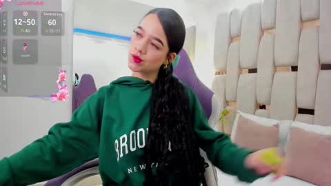 Georgina Kloss  online show from February 12, 2026, 4:35 pm