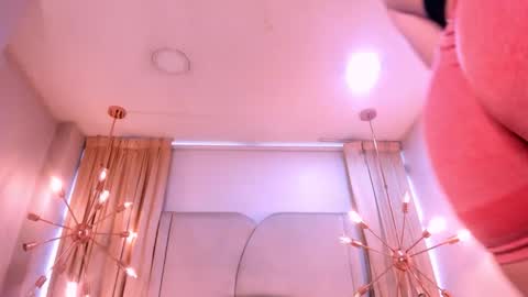 georginafit online show from November 26, 2025, 11:55 am