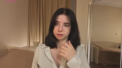 My name is Kelly online show from October 19, 2025, 3:07 am