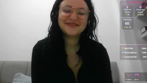 Eva online show from January 22, 2025, 5:59 pm