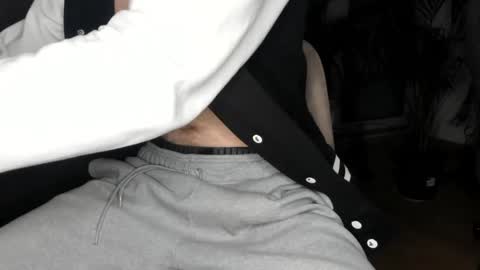 germanmike1997 online show from December 25, 2024, 7:02 pm