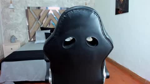 im Gerson online show from October 25, 2025, 8:03 pm