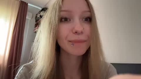 Sophie online show from August 1, 2026, 7:18 am