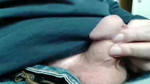 gettingstiff online show from April 22, 2026, 12:07 pm