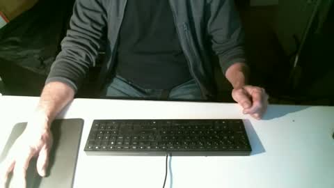 getz62 online show from January 3, 2025, 9:58 am