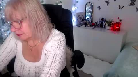 Ghertrudequeen online show from December 17, 2025, 4:07 am