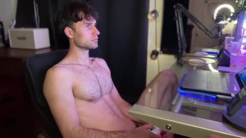 big boy ghost face online show from November 6, 2025, 2:12 am