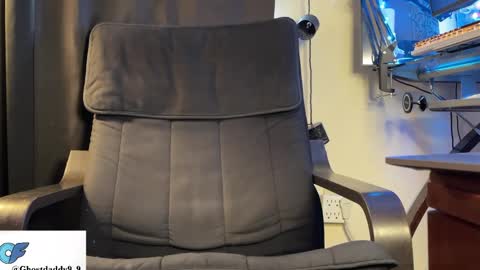 big boy ghost face online show from January 6, 2026, 3:27 pm