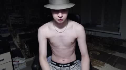 Snapshot of ghostfacefriends chatting on January 22, 2025, 12:16 am Fedya online show from January 22, 2025, 12:16 am