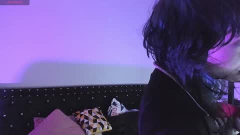 Allison  online show from December 16, 2025, 8:25 pm