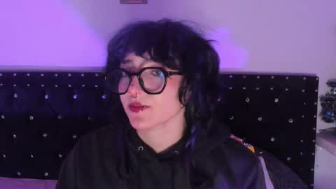 Allison  online show from January 5, 2026, 8:01 pm