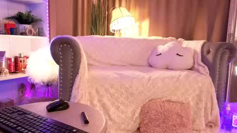 Bianca online show from December 2, 2025, 4:13 pm