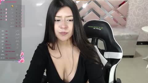 Snapshot of gia_ch chatting on February 5, 2025, 1:44 pm gia_ch online show from February 5, 2025, 1:44 pm