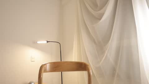 Leo online show from February 20, 2025, 1:36 am