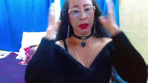 Snapshot of gia_leinn chatting on June 6, 2026, 10:25 pm Gia online show from June 6, 2026, 10:25 pm