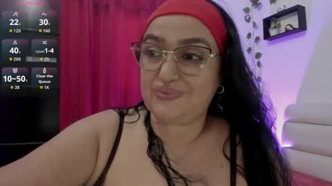 nahomi online show from September 20, 2025, 9:38 pm