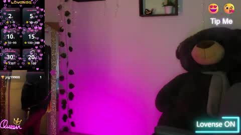 Snapshot of gia_nahomi chatting on June 6, 2026, 12:05 am nahomi online show from June 6, 2026, 12:05 am