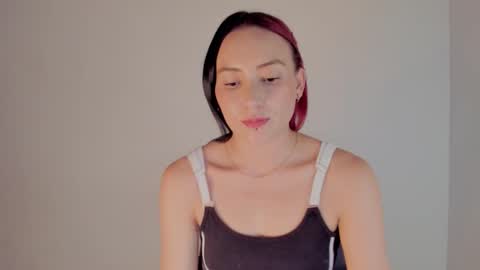 GIA WHITE Independet  online show from March 20, 2026, 1:27 pm