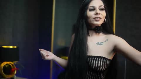  Gia  online show from February 27, 2026, 9:59 pm