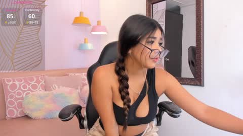 Gia  online show from January 19, 2025, 12:06 pm