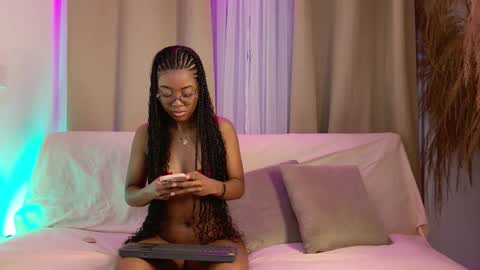 Gia  online show from December 16, 2025, 5:18 pm