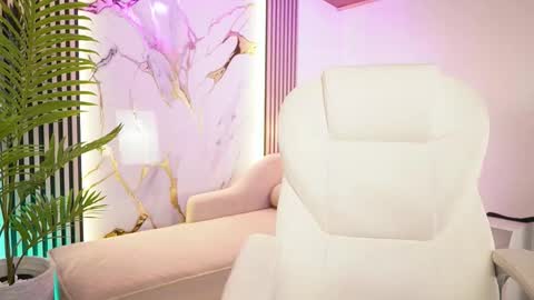 gianovak online show from November 19, 2025, 11:32 am