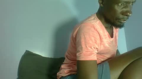 giant_couple online show from April 28, 2026, 2:21 am
