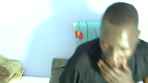 giant_couple online show from July 7, 2026, 7:09 am