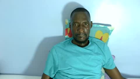 giant_couple online show from July 16, 2026, 6:47 pm