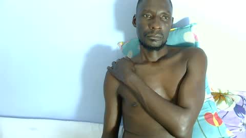 giant_couple online show from July 21, 2026, 3:31 am