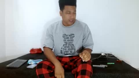 Snapshot of giant_feet chatting on June 7, 2026, 11:14 am BOSS online show from June 7, 2026, 11:14 am