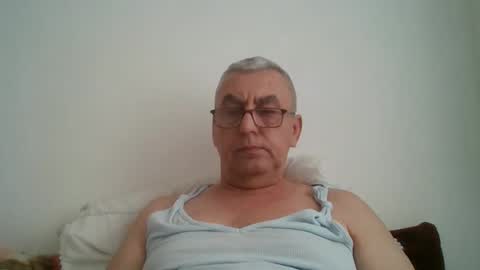 gigi1970 online show from March 17, 2026, 11:46 am