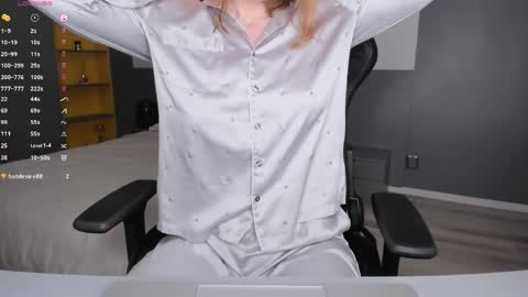 gigihadd online show from April 6, 2026, 3:24 pm