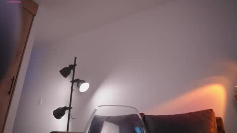 GIGI online show from October 30, 2025, 6:52 pm