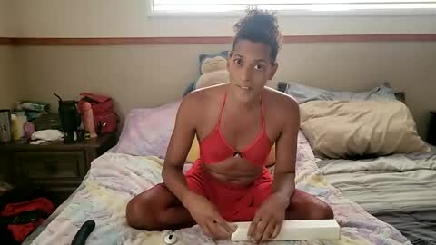 Snapshot of gigisparkle13 chatting on June 19, 2026, 5:50 pm Gigi online show from June 19, 2026, 5:50 pm
