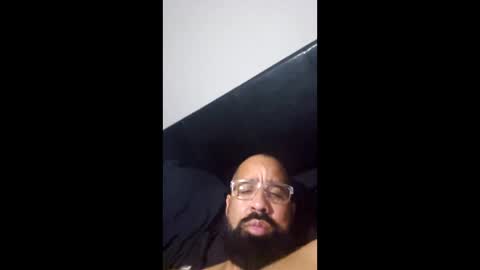 gilberfri online show from June 1, 2026, 2:35 am