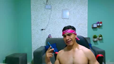 GILBERT online show from March 12, 2025, 2:45 pm