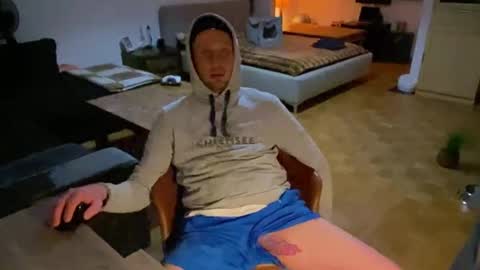 Sebastian online show from March 2, 2025, 11:42 pm