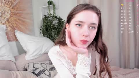 Snapshot of gina_vicious chatting on February 6, 2025, 3:27 am Gina online show from February 6, 2025, 3:27 am