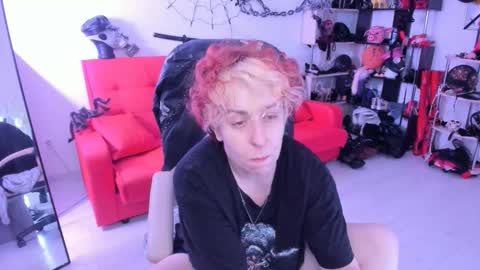 Gina Moor online show from November 10, 2025, 8:24 am