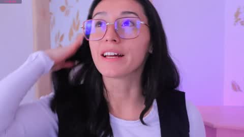 Snapshot of ginevra_esposito chatting on September 13, 2025, 12:49 pm Ginn online show from September 13, 2025, 12:49 pm