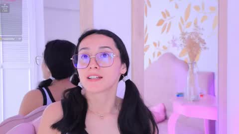 Snapshot of ginevra_esposito chatting on October 10, 2025, 12:59 pm Ginn online show from October 10, 2025, 12:59 pm
