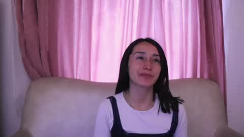 Snapshot of ginevra_esposito chatting on June 22, 2026, 12:46 pm Ginn online show from June 22, 2026, 12:46 pm