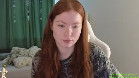 Snapshot of ginger__cute chatting on January 17, 2026, 8:08 am I will be online from Thursday to Monday from 7am to 3pm Amsterdam time online show from January 17, 2026, 8:08 am