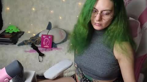 Ginger online show from January 11, 2026, 11:43 pm