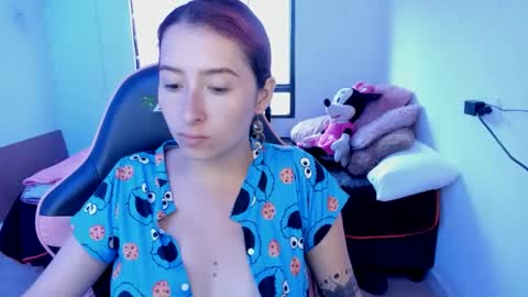 Ginger online show from February 17, 2025, 10:14 pm