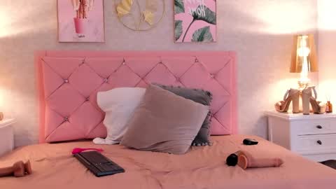 Ginger online show from January 15, 2025, 10:35 pm