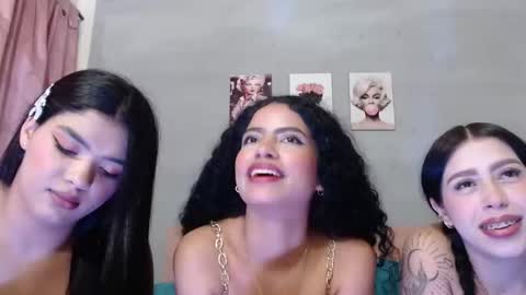 ginnifer_goodwin online show from November 6, 2025, 1:34 pm